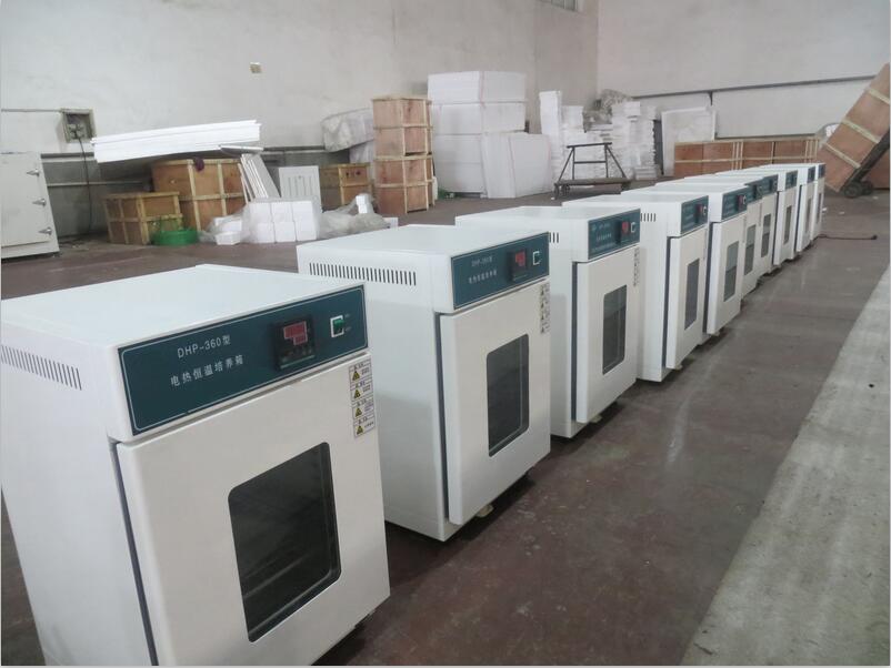 Laboratuvar için sabit sıcaklık elektrotermal inkübatör kutusu