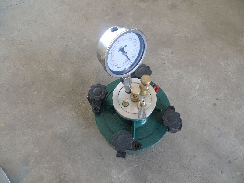 Laboratuvar beton karışımı gaz içeriği göstergesi